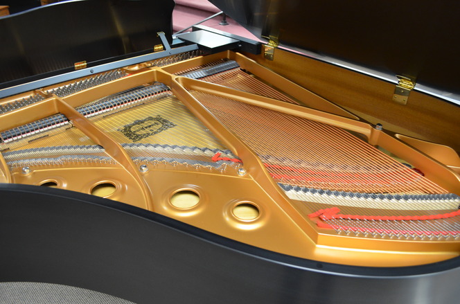 2003 Yamaha C2 conservatory grand, satin ebony - Grand Pianos